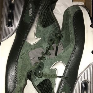 Wmns air max forest green size 8.5